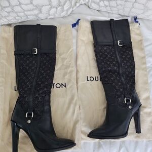 Beautiful Louis Vuitton black monogram leather/canvas high heeled boots